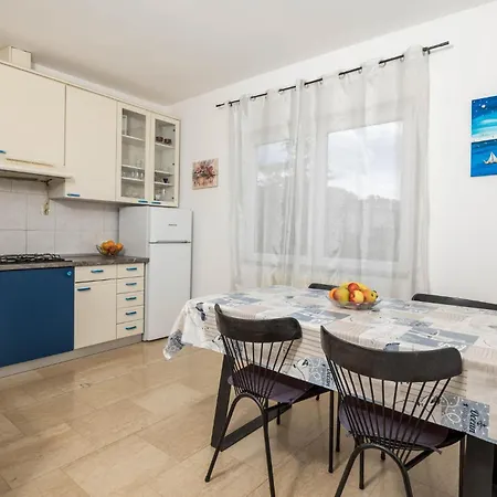 Apartment Cozy In With Wifi Rijeka